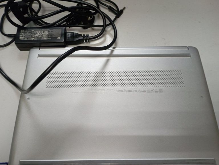 Дешево Hp 15/pentium n6000 ddr4/4gb ddr4/ssd 512 gb/*інтегрована з ломбарду