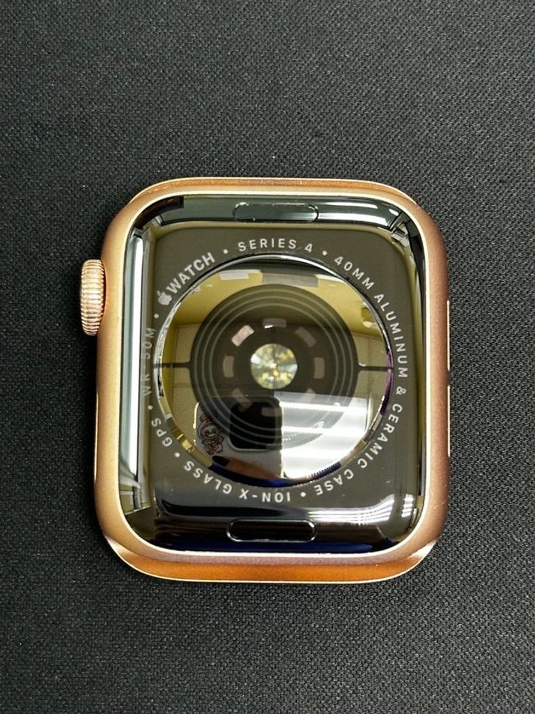 Оголошення Apple watch series 4 gps 40mm aluminium case a1977 Б/У