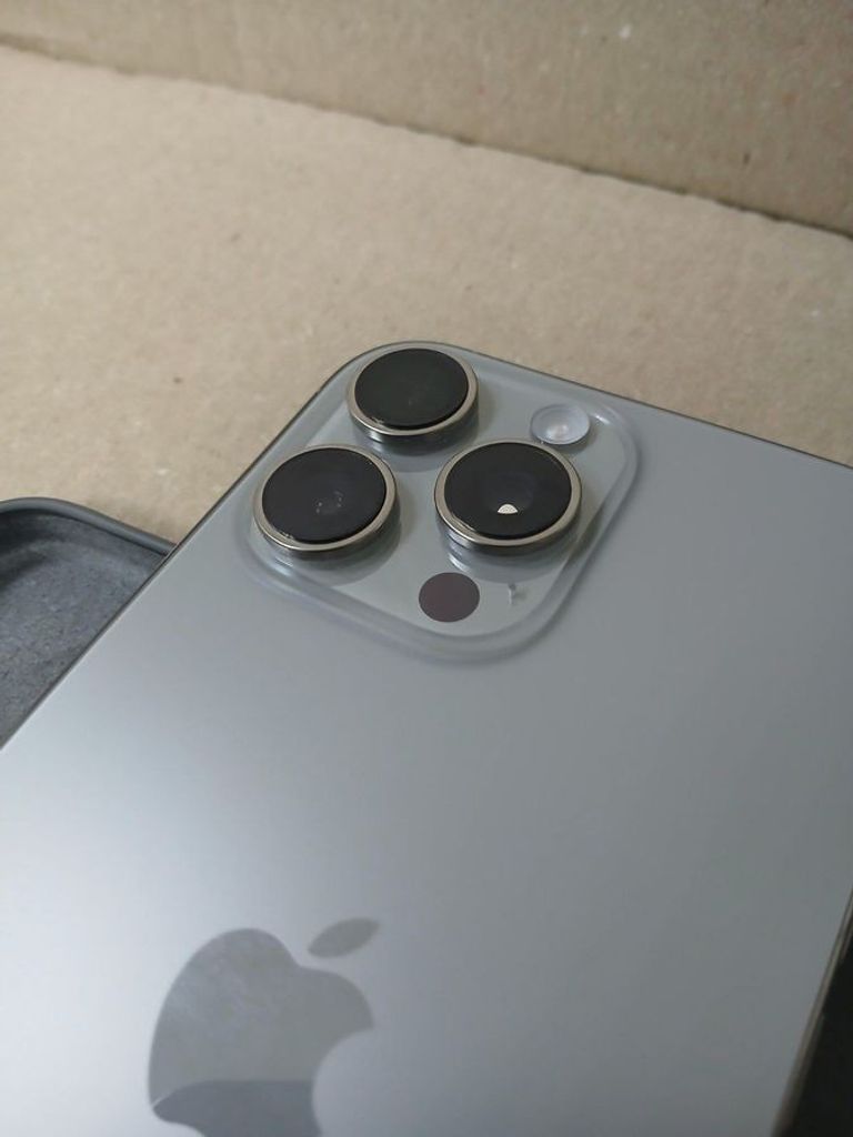 Дешиво Apple iphone 16 pro max 256gb с ломбарда