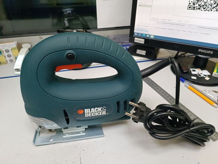 Купити Black&Decker cd 301 Б/У