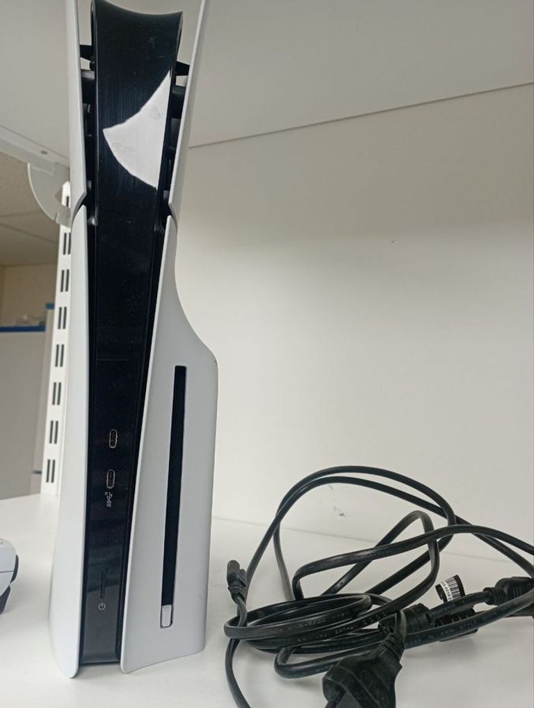 Дешиво Sony PlayStation 5 Slim 1TB с ломбарда
