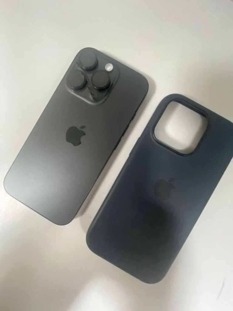 Дешево Apple iPhone 16 Pro 128GB Black Titanium (MYND3) з ломбарду