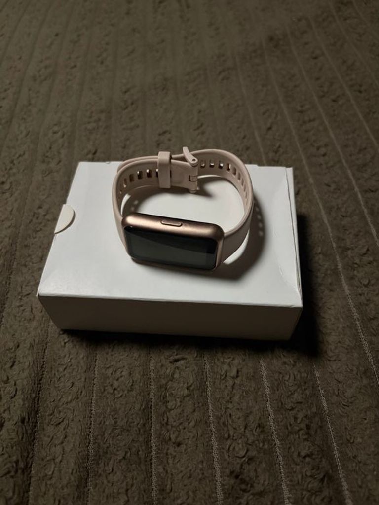 Оголошення Huawei band 7 Б/У