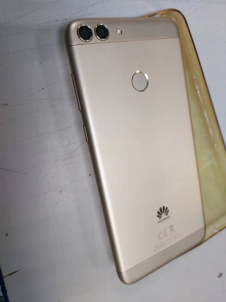 Купити Huawei p smart fig-lx1 3/32gb Б/У