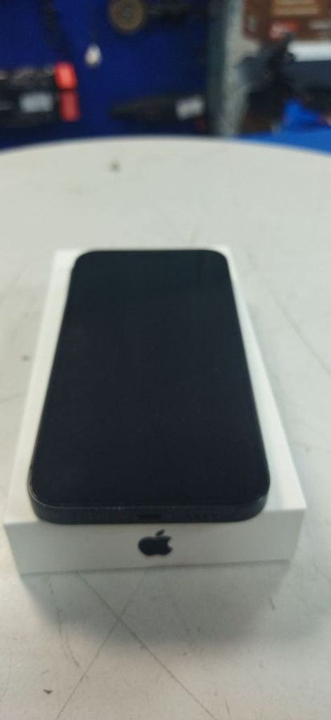Apple iPhone 13 128GB Blue (MLPK3) Код:01-200808468. Зображення 6