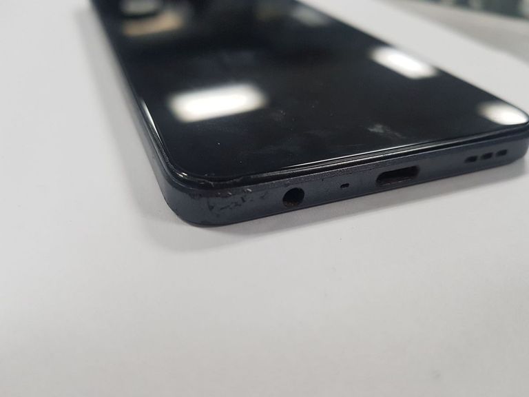 Дешиво Oppo a3 4g 6/256gb с ломбарда