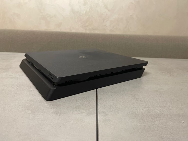 Дешиво Sony Playstation PS4 CUH-2215B Slim, 500GB с ломбарда