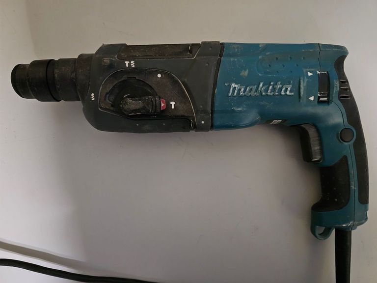 Оголошення Makita HR2470 Б/У