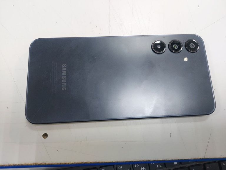 Оголошення Samsung galaxy a16 4/128gb Б/У