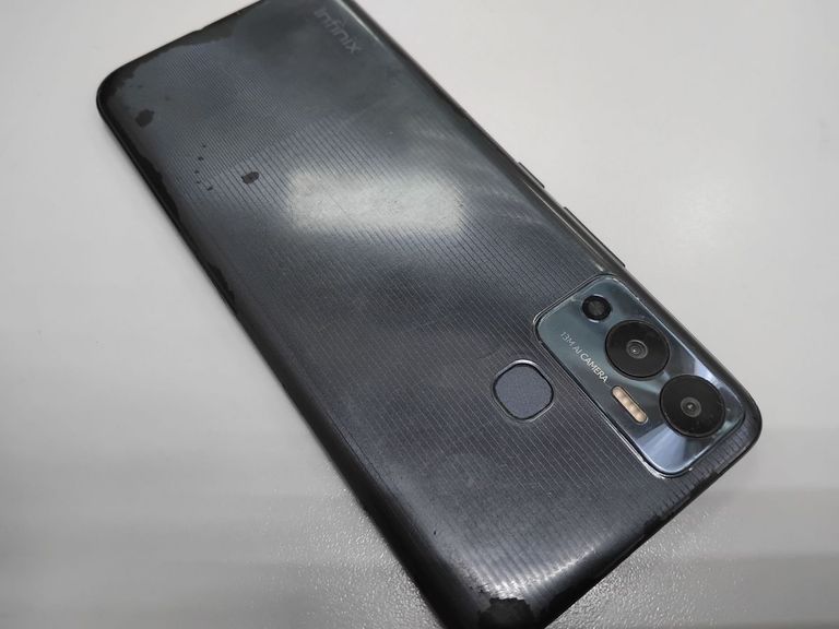 Дешево Infinix hot 12 play nfc x6816d 4/64gb з ломбарду