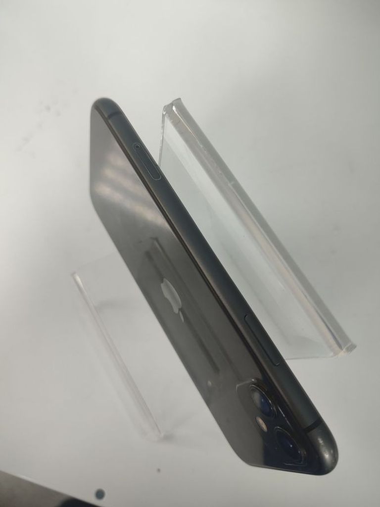 Apple iphone 11 64gb Код:01-200828480. Зображення 8