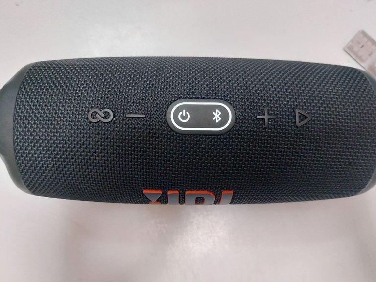 Дешево Jbl charge 5 з ломбарду