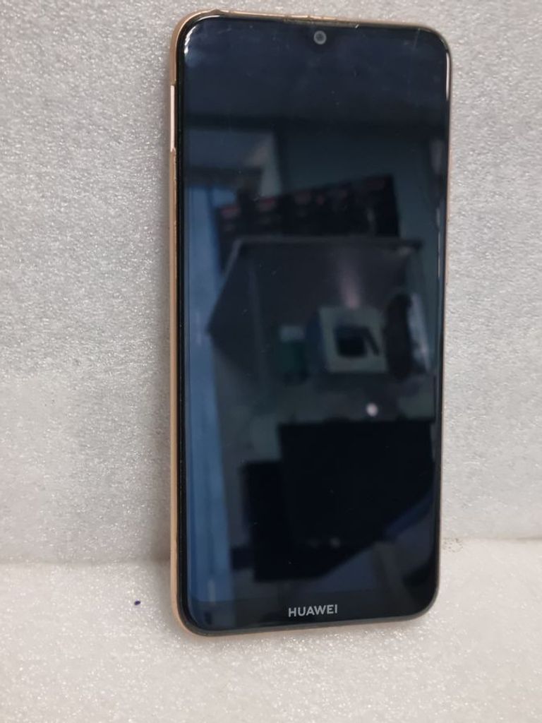 Дешиво Huawei y6 2019 2/32gb с ломбарда