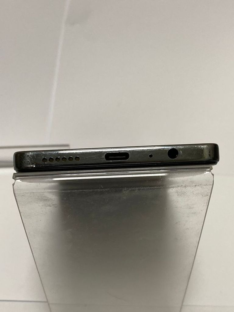 Tecno camon 30 cl6 8/256gb Код:01-200836112. Изображение 6