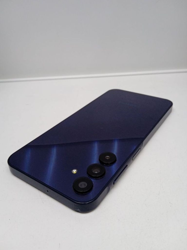 Дешиво Samsung galaxy a15 sm-a155f 4/128gb с ломбарда