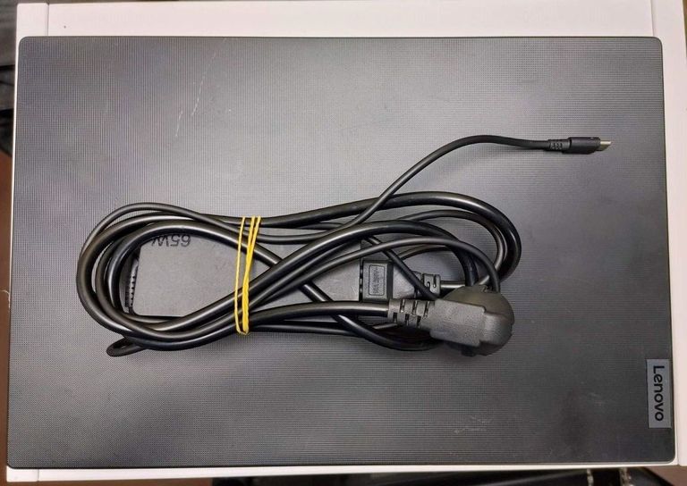 Оголошення Lenovo 15/ryzen 5 7520u ddr5/16gb ddr5/hdd 500 gb/ssd *відсутній/*інтегрована Б/У