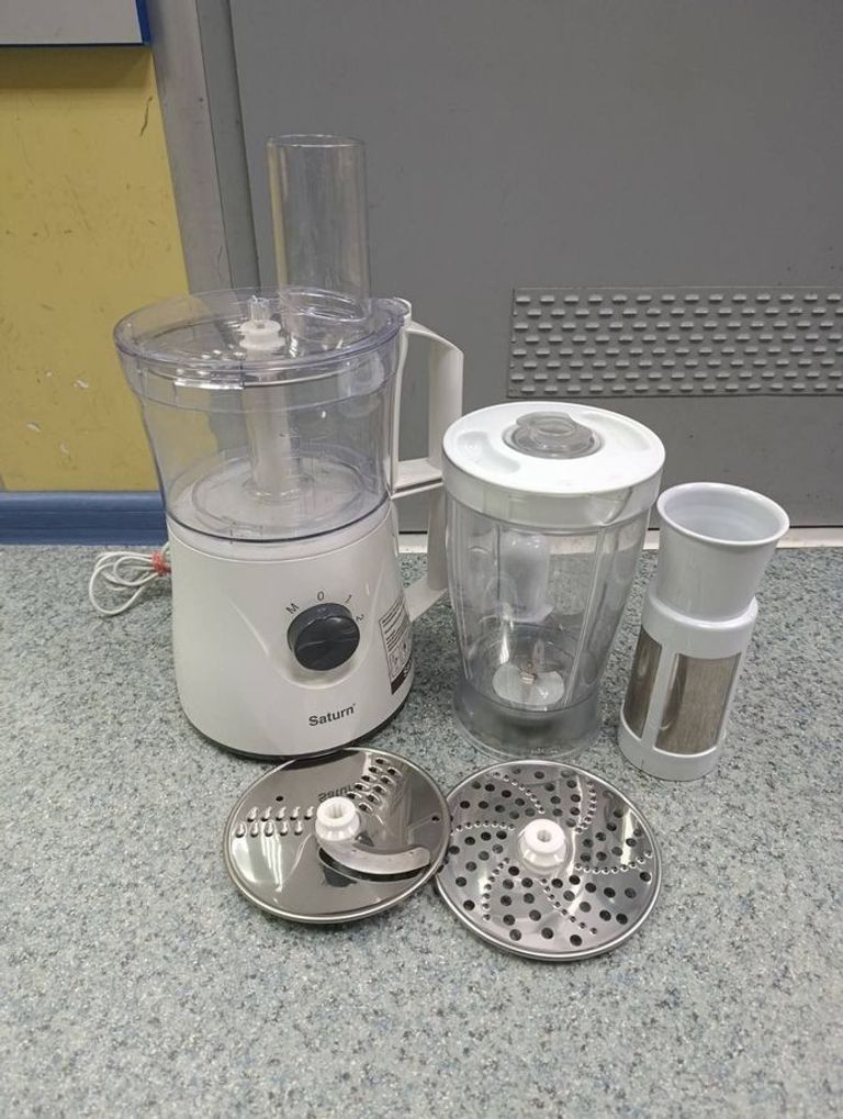 Оголошення Saturn st-fp0067 Б/У