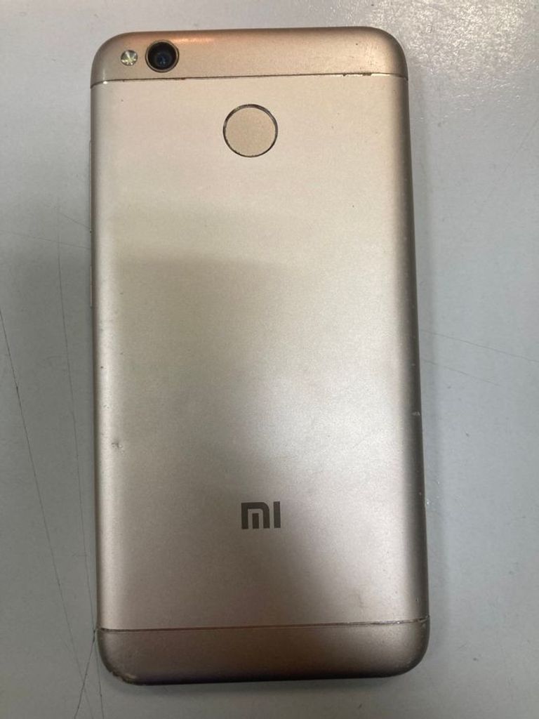 Дешево Xiaomi redmi 4x 2/16gb з ломбарду