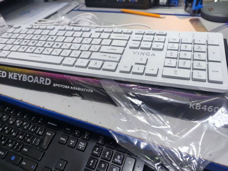 Купити Vinga KB-460 Black Б/У