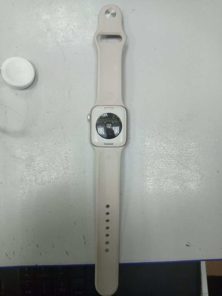 Купити Apple watch se 2 gps 40mm aluminium case Б/У