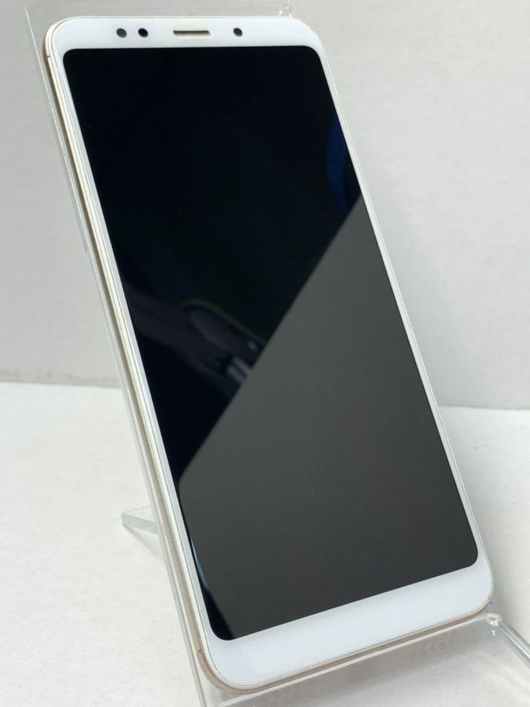 Распродажа Xiaomi redmi 5 plus 4/64gb, продавец Техноскарб
