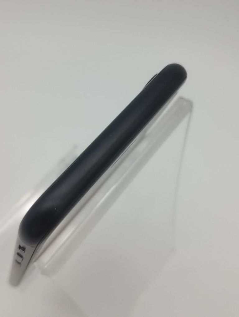 Apple iPhone SE 2020 128GB Black Slim Box (MHGT3) Код:01-200884993. Изображение 6