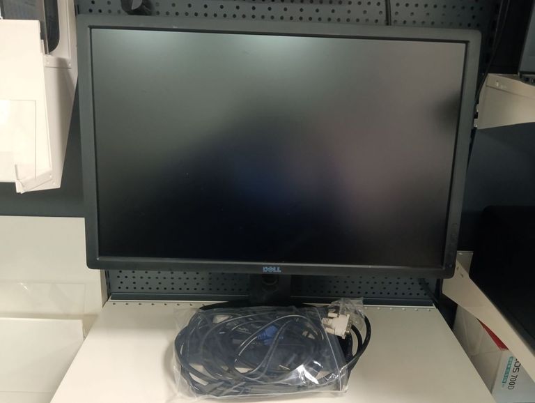 Дешиво Dell u2412m с ломбарда