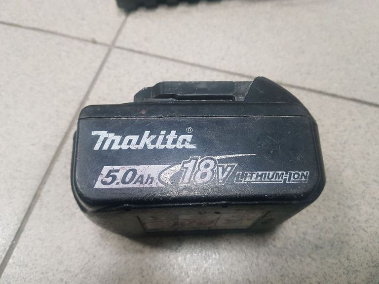 Распродажа Makita dga504 2акб 5ah зп, продавец Техноскарб