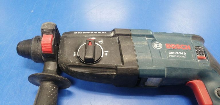 Дешево Bosch gbh 2-24 df з ломбарду