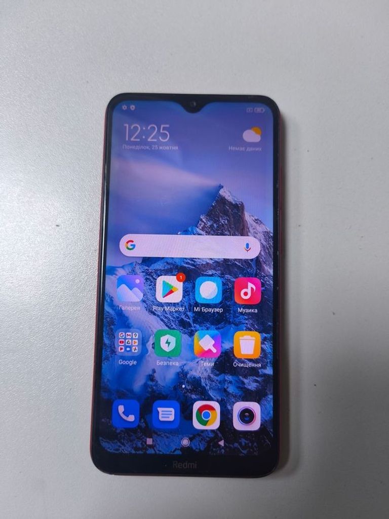 Купити Xiaomi Redmi 8A 4/64GB Black Б/У