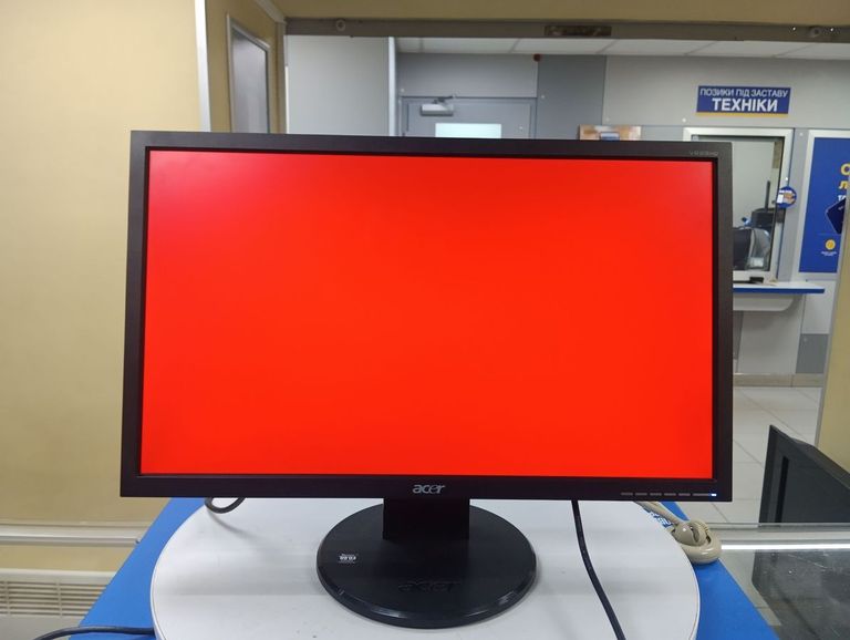 Дешево Acer v223hqbb з ломбарду