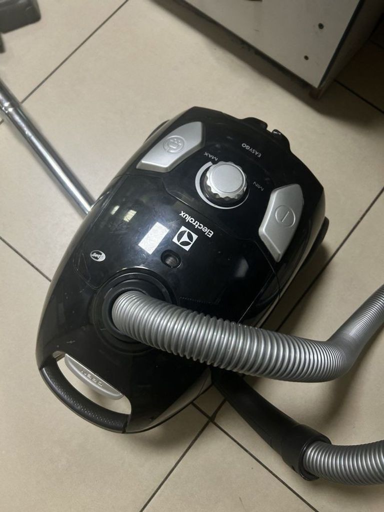 Купити Electrolux EEG42EB Б/У