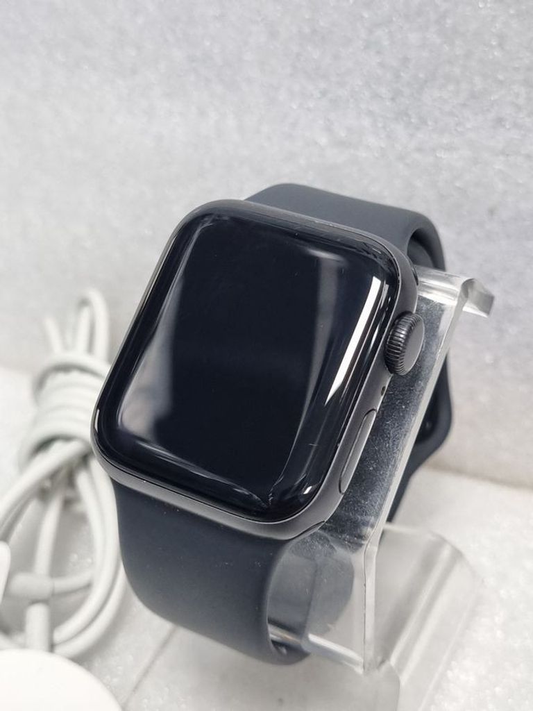 Объявление Apple watch se gps 40mm aluminum case Б/У