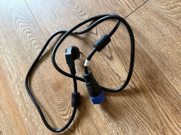 Дешево Bluetti AC240 з ломбарду