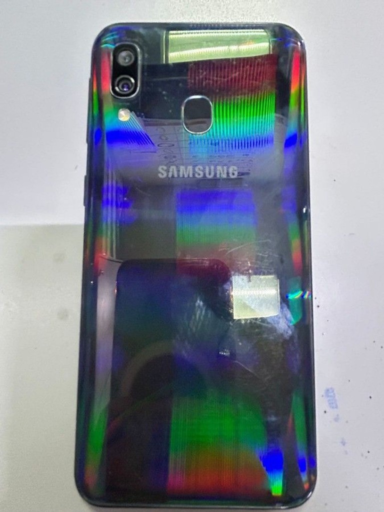 Дешево Samsung galaxy a40 2019 sm-a405 4/64gb з ломбарду