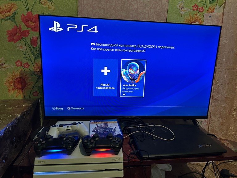 Объявление Sony Playstation 4 Pro 1TB + DualShock 4 Б/У