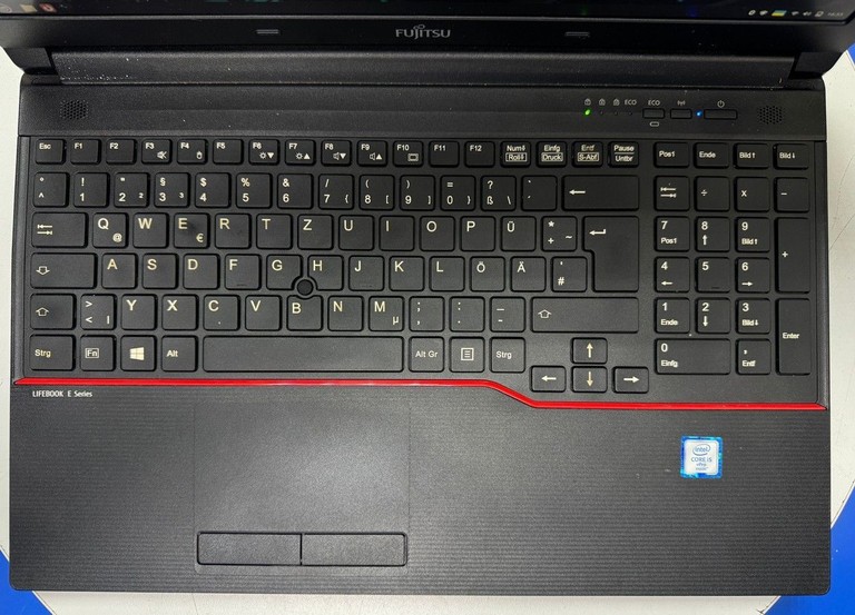 Дешево Fujitsu 15/core i5 6300u ddr3/8gb ddr3/hdd *відсутній/ssd 256 gb/*інтегрована з ломбарду