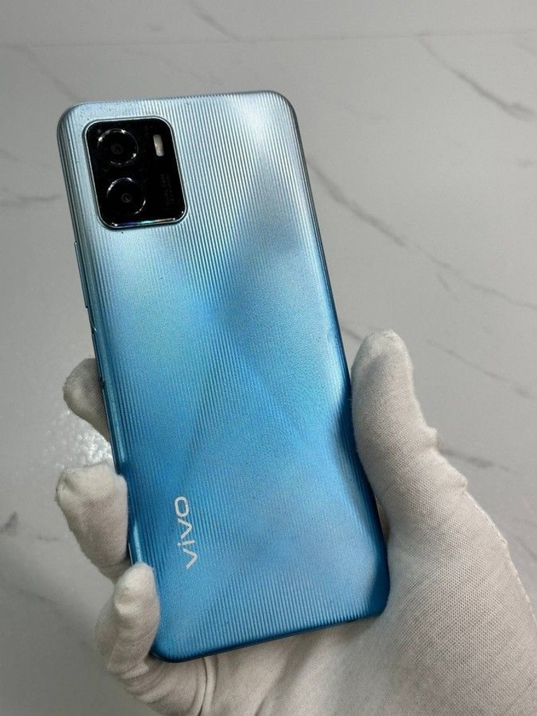 Vivo y15s 3/32gb Код:01-200950015. Зображення 6