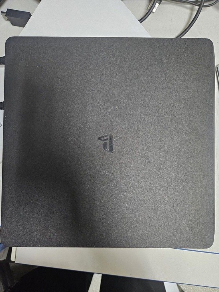 Оголошення Sony PlayStation 4 Slim 1TB Black Б/У