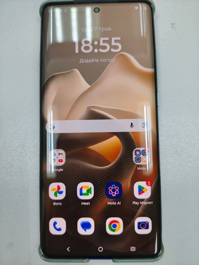 Купити Motorola Moto Edge 60 Pro 8/256GB Sparkling Grape (PB7X0088RS) Б/У