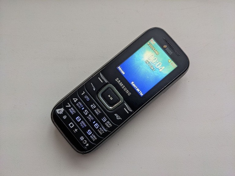 Дешево Samsung e2232 duos з ломбарду