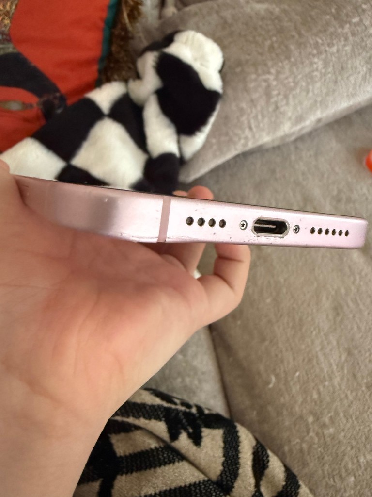 Apple iPhone 15 Plus 256GB Pink (MU193) Код:null. Зображення 7