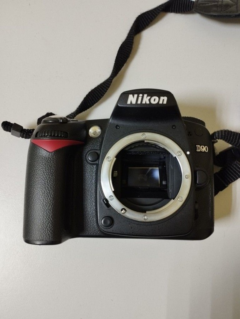 Купити Nikon D90 body Б/У