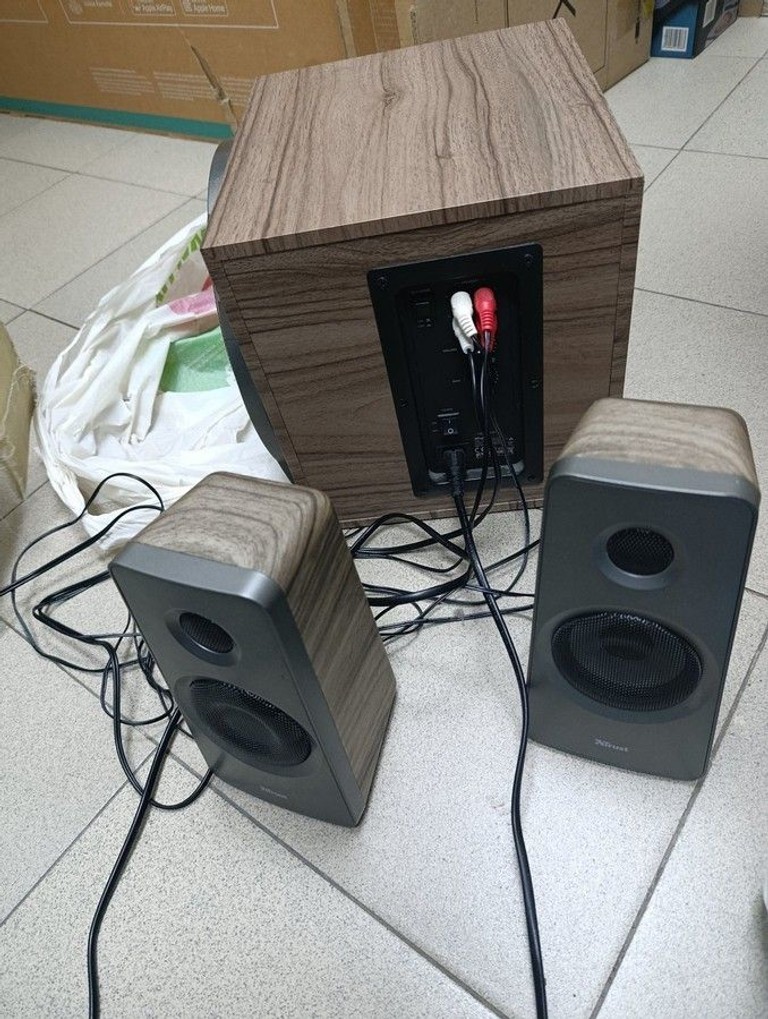 Купити Trust tytan 2.1 subwoofer speaker set Б/У