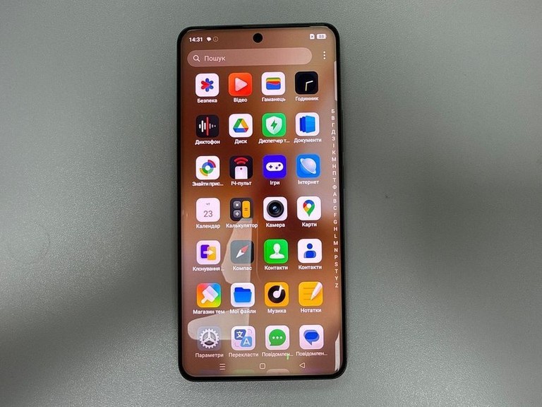 Купити Realme 15 Pro 5G 12/512GB Flowing Silver Б/У