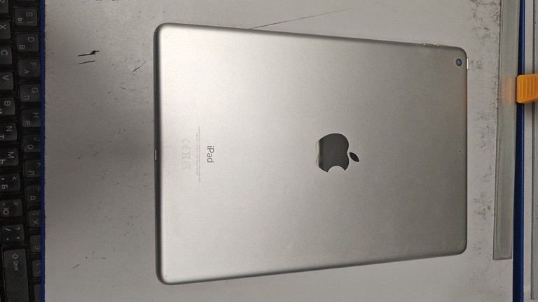 Дешево Apple ipad 10.2 2021 wi-fi 64gb з ломбарду