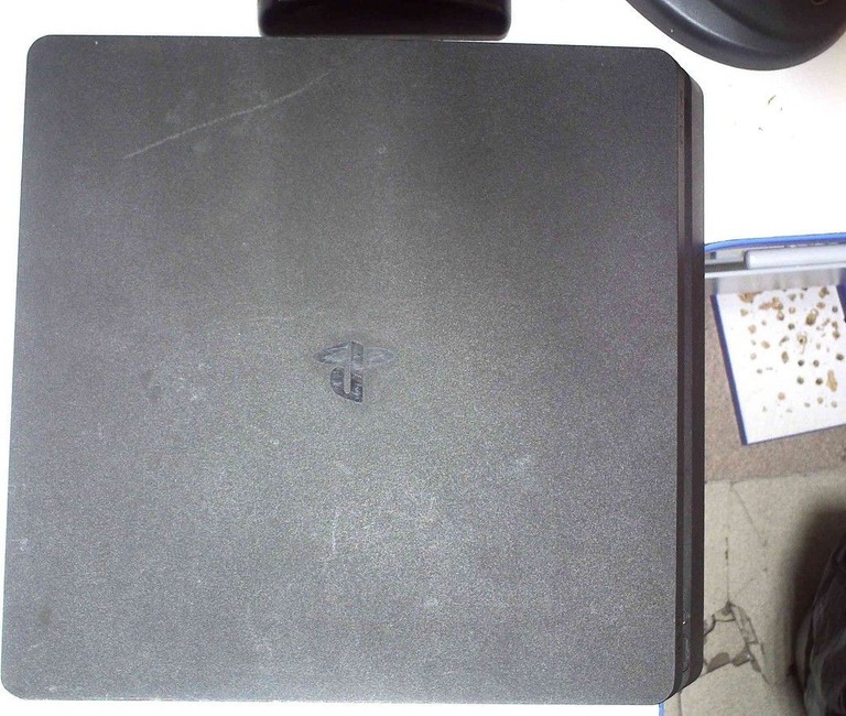 Купити  Sony PlayStation 4 Slim 1TB Black Б/У