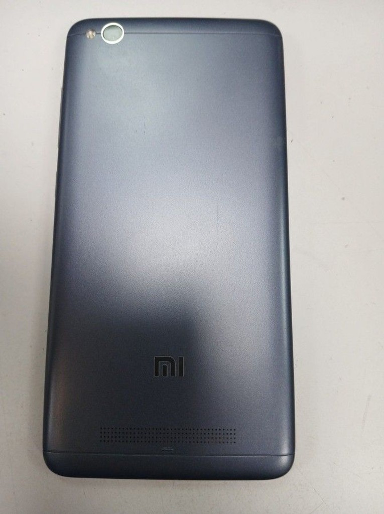 Дешево Xiaomi redmi 4a 2/16gb з ломбарду