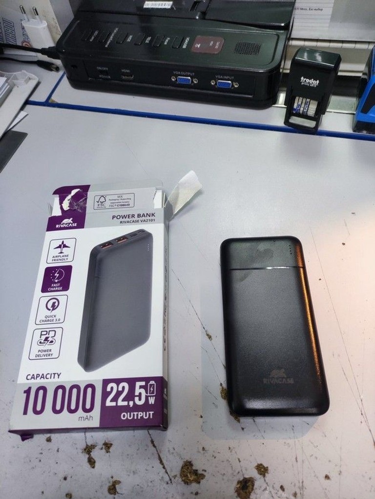Купить Rivacase VA2211 10000mAh Black Б/У