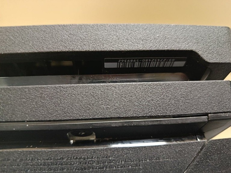 Дешево Sony playstation 4 pro 1tb з ломбарду